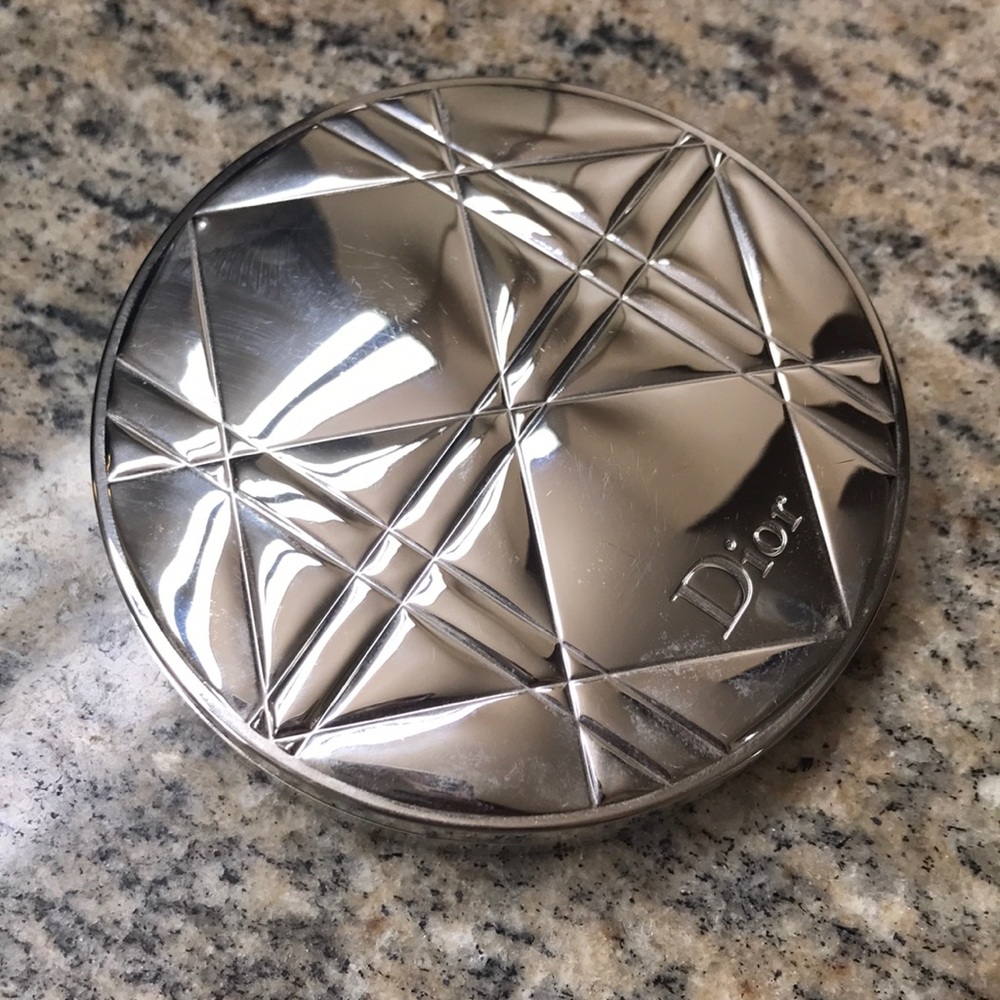 Dior diorskin nude air luminizer